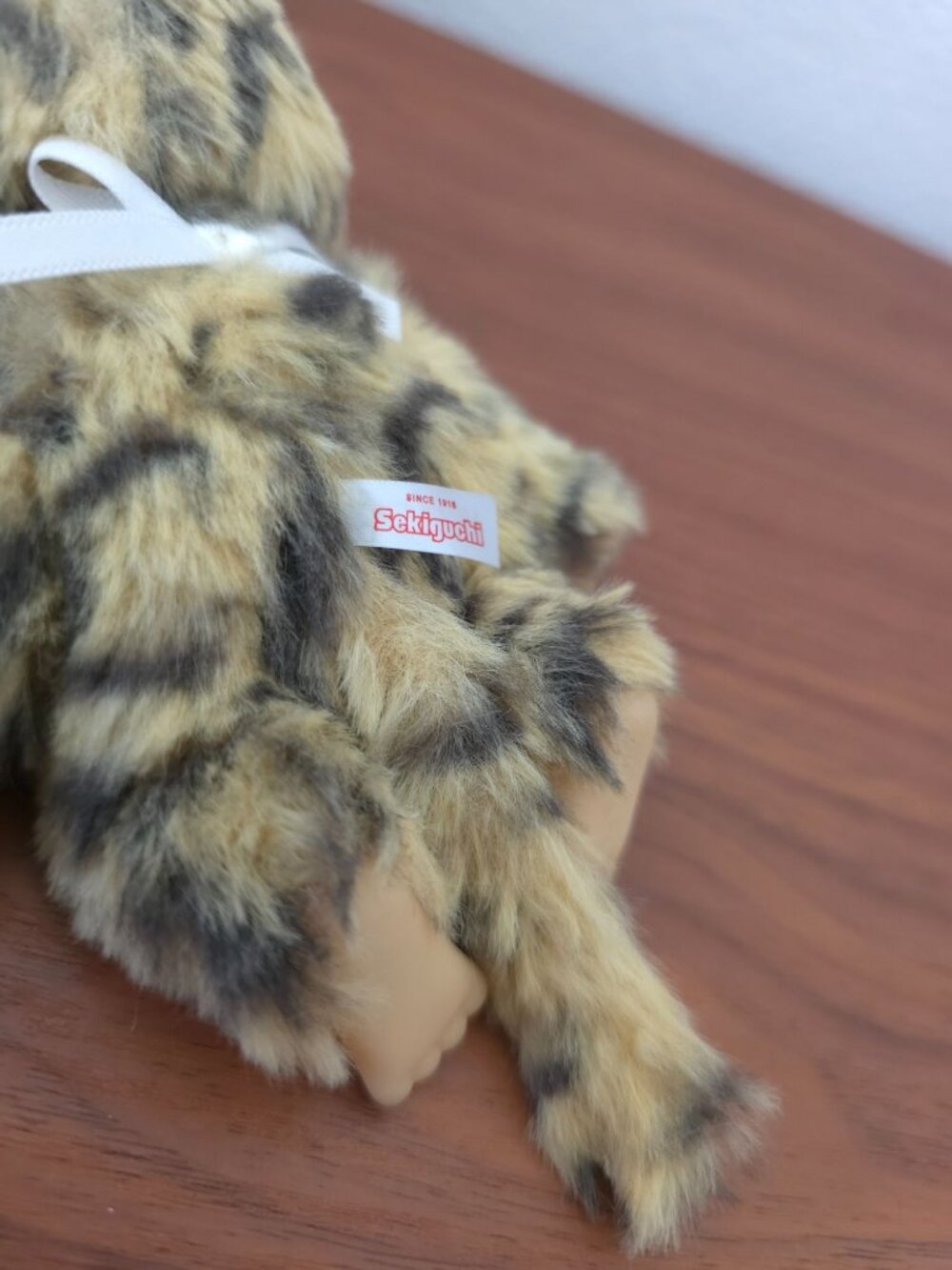 NWOT Sekiguchi Monchhichi COLORS Mini Plush Keychain Leopard Print Outfit RARE - Picture 4 of 7